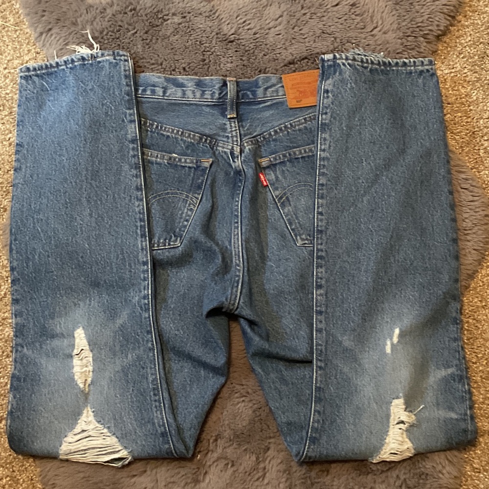 Levis Distressed 501 Jeans - Picture 3 of 6